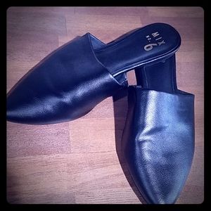 Mix No. 6 Black Slides, size 8